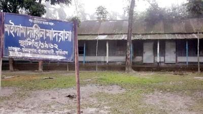 মাদ্রাসা সুপারের বিরুদ্ধে প্রতিষ্ঠানের জমি বিক্রির অভিযোগ