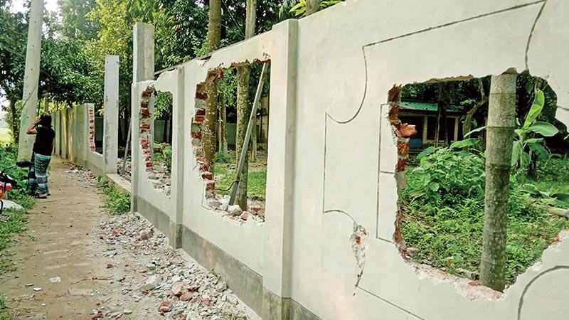 রূপগঞ্জে মুক্তিযোদ্ধার বাড়িতে হামলার অভিযোগ
