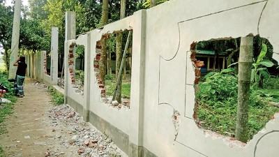 রূপগঞ্জে মুক্তিযোদ্ধার বাড়িতে হামলার অভিযোগ