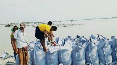 সাড়ে ৩ কোটি টাকার কাজ  দেড় কোটিতে হাতবদল