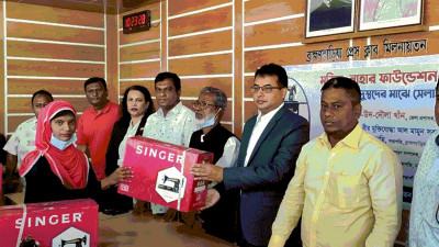 ব্রাহ্মণবাড়িয়ায় ৫০ নারী পেলেন সেলাই মেশিন