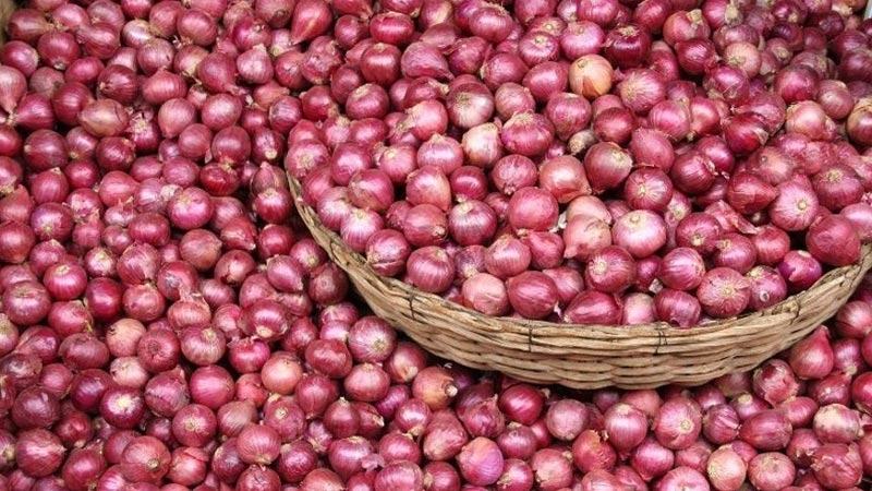 হিলি স্থলবন্দরে আবারো বেড়েছে পেঁয়াজের দাম
