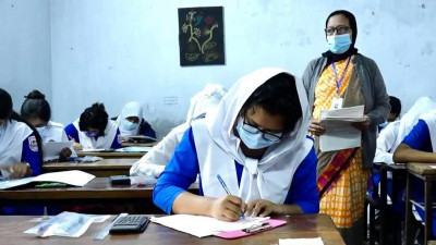 এসএসসির প্রথম দিনে রাজশাহী বোর্ডে অনুপস্থিত ৪৬৩ শিক্ষার্থী