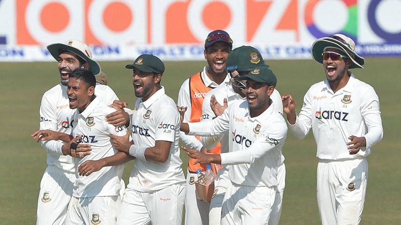 তাইজুলের ৭ উইকেটে বাংলাদেশের লিড