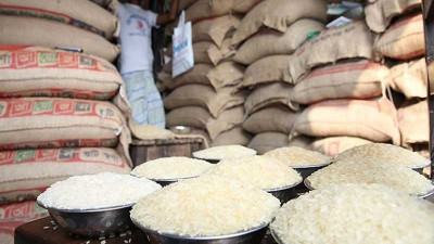 হিলিতে ঊর্ধ্বমুখী চালের বাজার
