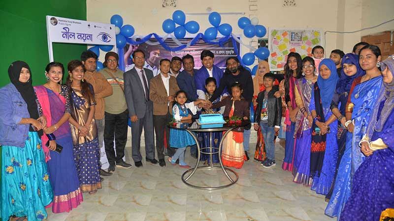 যশোরে কলেজ শিক্ষকের গানের সুর মুক্তি