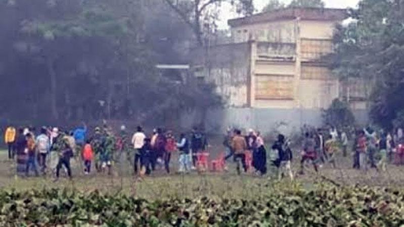 ব্রাহ্মণবাড়িয়ায় সংঘর্ষে আহত ১৫, দুই মেম্বার প্রার্থী আটক