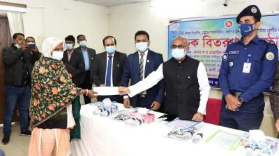 মানুষের নিরাপত্তা নিশ্চিতে কাজ করছেন প্রধানমন্ত্রী