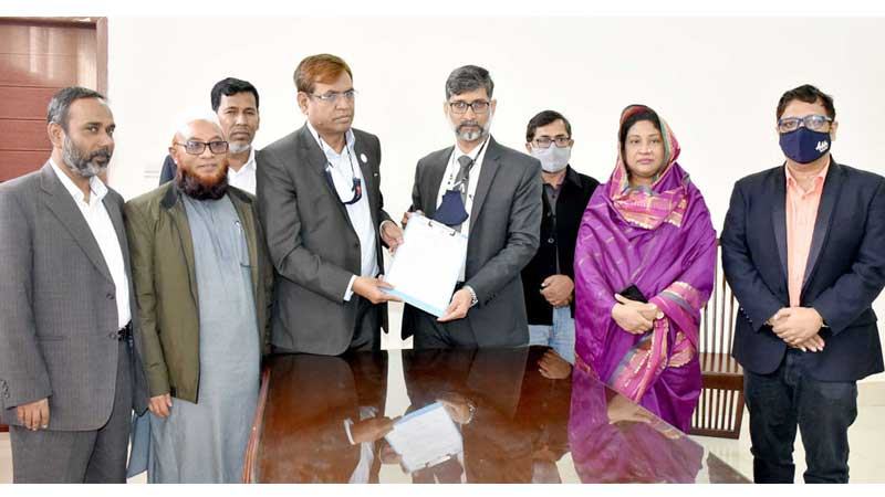 স্থাপন হচ্ছে ৭৫ কিলোওয়াটের সৌরবিদ্যুৎ প্যানেল