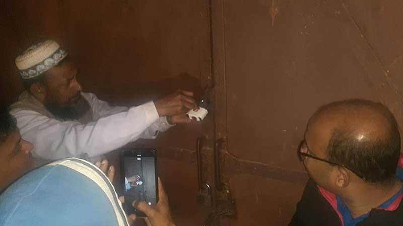 পচা চালসহ রৌমারী খাদ্যগুদাম সিলগালা