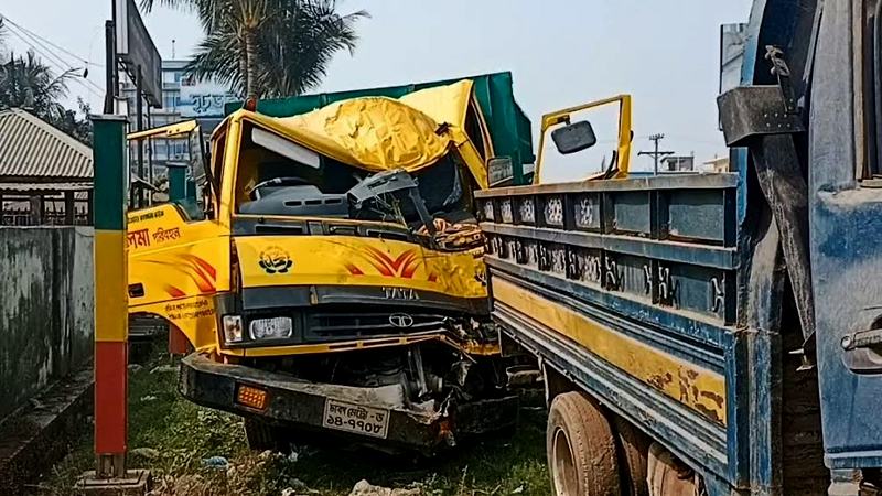 সিরাজগঞ্জে আলাদা সড়ক দুর্ঘটনায় নিহত ২