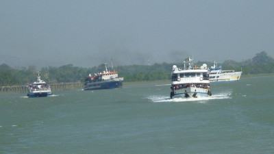 সেন্টমার্টিনে জাহাজ চলাচল শুরু