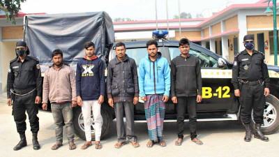 কুষ্টিয়ায় আওয়ামী লীগ নেতা হত্যায় অস্ত্রসহ গ্রেফতার ৫