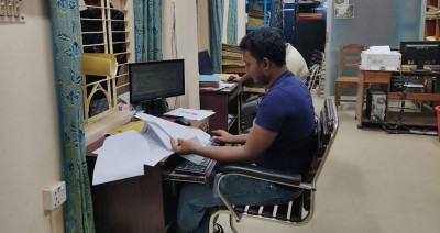৭ ঘণ্টা পর হিলি স্থলবন্দর কাস্টমসের সিস্টেম সচল