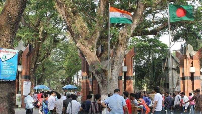 এক বছরে বেনাপোল দিয়ে যাত্রী কমেছে সাড়ে ছয় লাখ