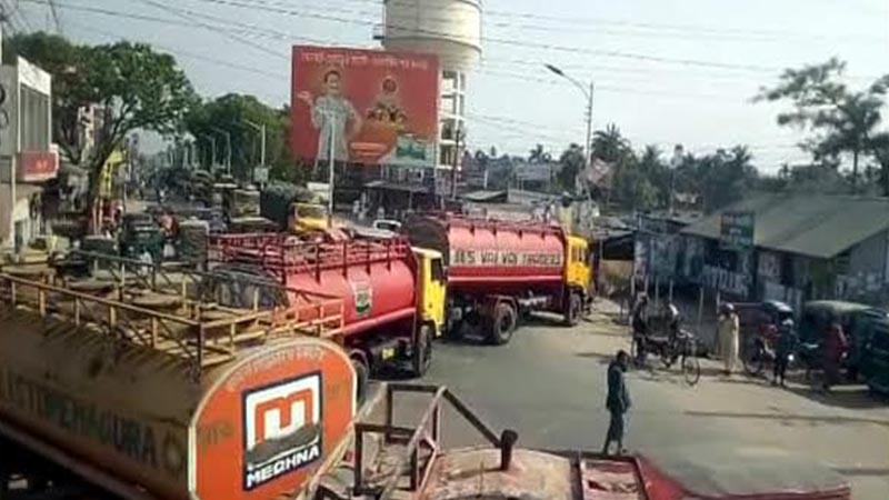  ১৫ জেলায় জ্বালানি তেল সরবরাহ বন্ধ