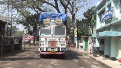 হিলি স্থলবন্দর দিয়ে ছোলা-মসুর ডাল আমদানি শুরু