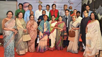 স্বাধীন বাংলা বেতার কেন্দ্রের ২৫ শিল্পীকে বিটিভির সংবর্ধনা