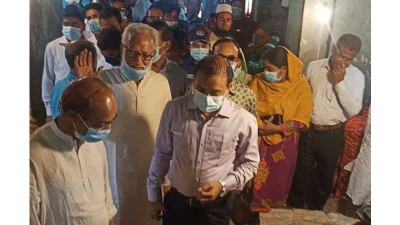 নেত্রকোনায় ব্যবসায়ীদের সতর্ক করলেন জেলা প্রশাসক