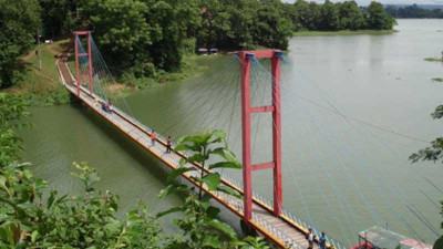 কাপ্তাই হ্রদে পানি সংকটে উৎপাদন ব্যাহত
