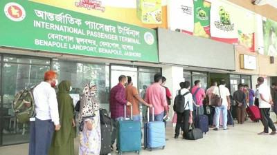 বেনাপোল বন্দর দিয়ে ভারতে যাতায়াত শুরু