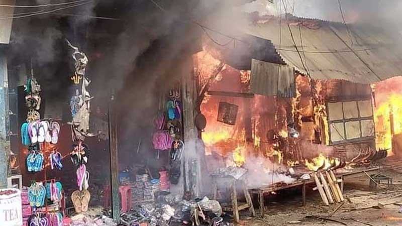 রামগঞ্জে আগুনে পুড়ে গেছে ৯ ব্যবসাপ্রতিষ্ঠান