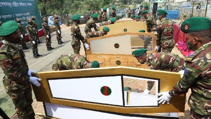 ৫০ বছর পর রাষ্ট্রীয় মর্যাদায় দেহাবশেষের দাফন