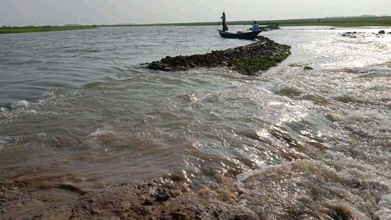 হাওরে বাঁধ ভেঙে ফসলডুবি সরেজমিনে তদন্ত কমিটি