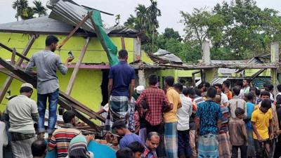 নান্দাইলে আতশবাজি কারখানায় বিস্ফোরণে দুই নারী নিহত