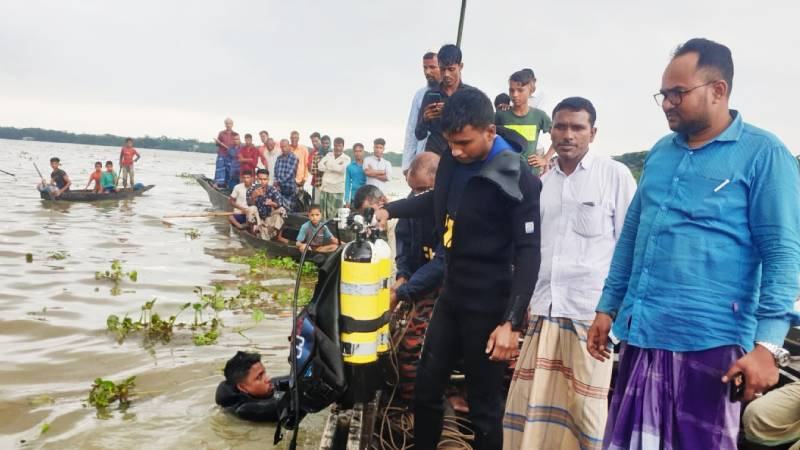 সিলেটে বন্যার পানিতে নৌকাডুবি, নিখোঁজ ২
