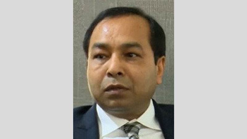 স্বেচ্ছায় কি ধরা দিয়েছেন পিকে হালদার