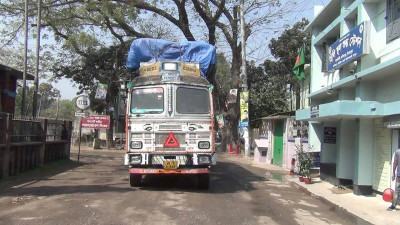সকাল থেকে গম আসেনি, বিপাকে আমদানিকারকরা