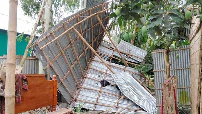 কুড়িগ্রামের দুই শতাধিক ঘরবাড়ি বিধ্বস্ত