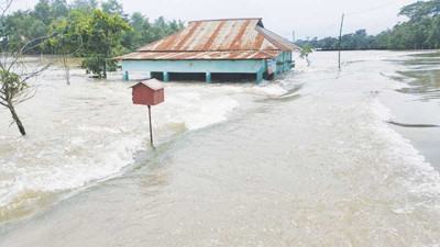 সুনামগঞ্জে প্লাবিত হচ্ছে নতুন এলাকা