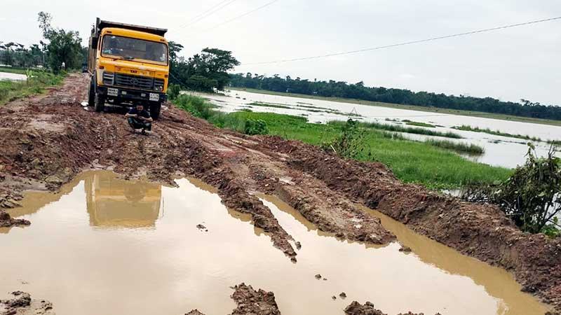 দুই সপ্তাহ পর যানবাহন চলাচল শুরু হচ্ছে আজ