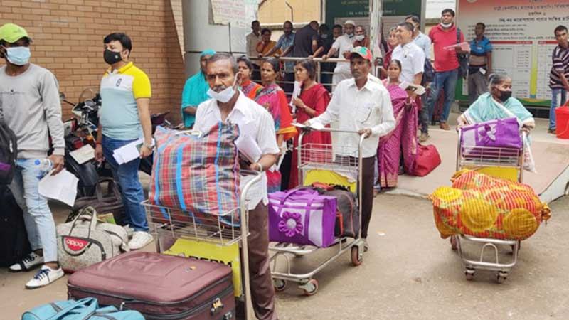 বেনাপোল চেকপোস্টে যাত্রী হয়রানি বন্ধে নানা পদক্ষেপ