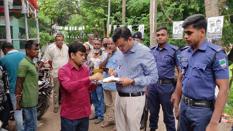 আচরণবিধি লঙ্ঘনের দায়ে স্বতন্ত্র মেয়র প্রার্থীকে জরিমানা