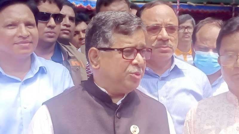 চাঁপাইনবাবগঞ্জের আম পরিবহনে বিশেষ বিমান  —বিমান ও পর্যটন প্রতিমন্ত্রী