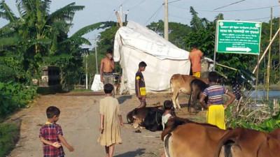 নেত্রকোণায় নামছে পানি, বাড়ছে খাদ্য সংকট