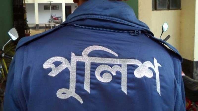 অভিযুক্ত দুই পুলিশ সদস্যের বিরুদ্ধে বিভাগীয় মামলা