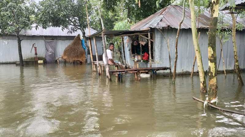 লালমনিরহাটে শতাধিক গ্রামে তিস্তা ও ধরলার পানি