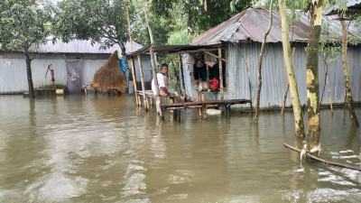 লালমনিরহাটে শতাধিক গ্রামে তিস্তা ও ধরলার পানি