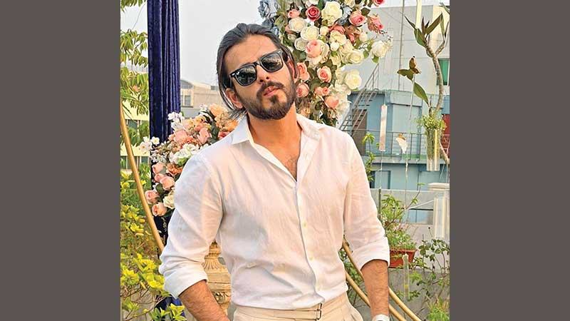 টালিউডের তারকাবহুল সিনেমায় সিয়াম আহমেদ