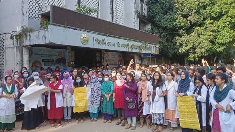 ওসমানীতে শিক্ষার্থীদের বিক্ষোভ অব্যাহত