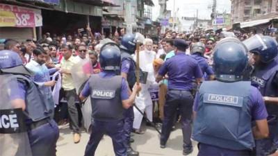 ওসিসহ ৩৬ পুলিশের বিরুদ্ধে মামলা