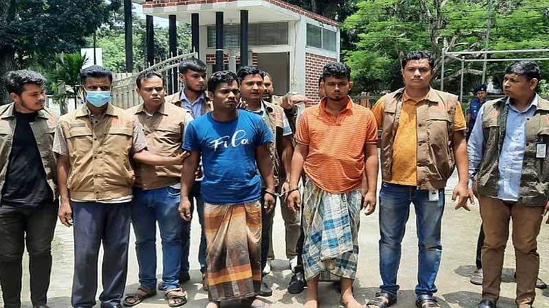 বাসে ডাকাতি ও ধর্ষণের ঘটনায় গ্রেফতার আরো ২