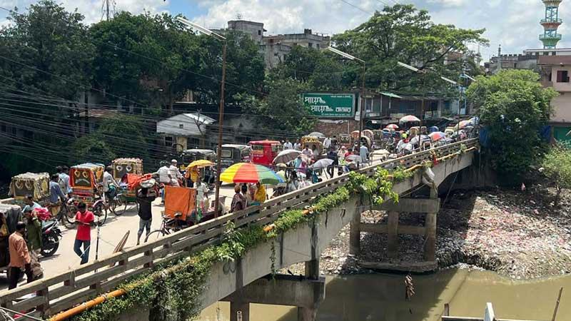 পুনর্নির্মাণ হচ্ছে বগুড়ার ফতেহ আলী সেতু