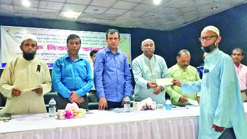 নেত্রকোনায় ১৩৭ রোগী পেলেন চিকিৎসা সহায়তা