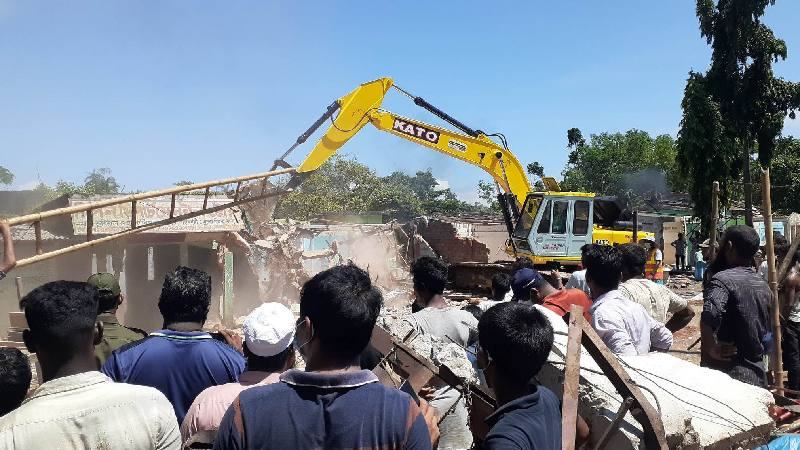 সিলেটে ওসমানী বিমানবন্দর সম্প্রসারণে বাজার উচ্ছেদ