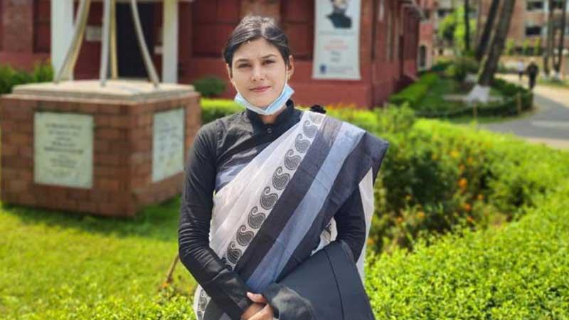 কুমিল্লা বিশ্ববিদ্যালয় থেকে প্রথম বিচারক নিশি আক্তার